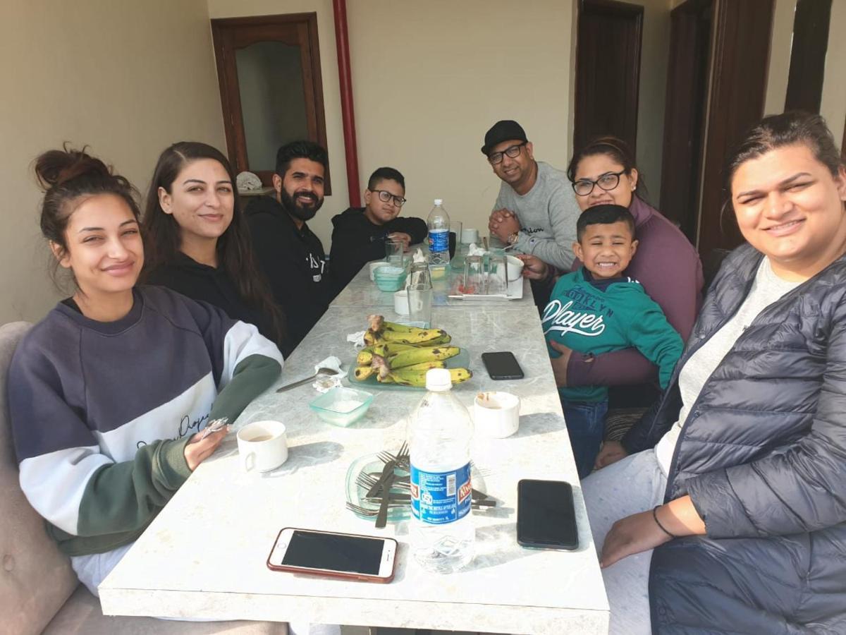 Hotel Malhotra Inn 50 Meter From Golden Temple アムリトサル エクステリア 写真