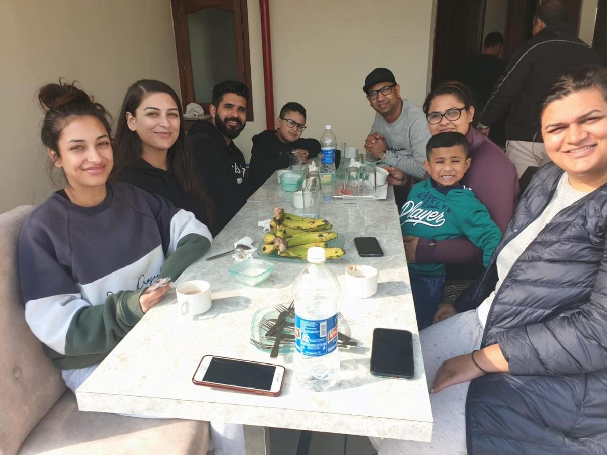 Hotel Malhotra Inn 50 Meter From Golden Temple アムリトサル エクステリア 写真