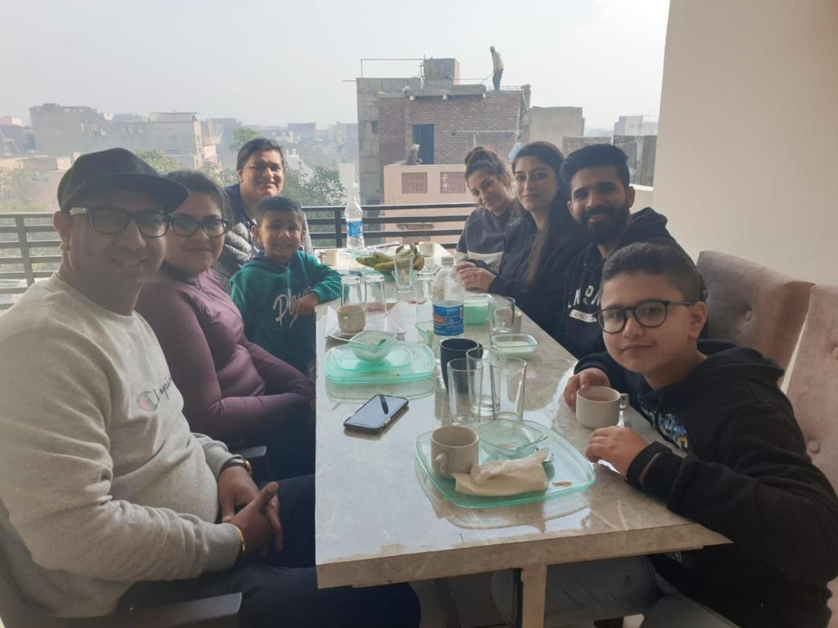 Hotel Malhotra Inn 50 Meter From Golden Temple アムリトサル エクステリア 写真